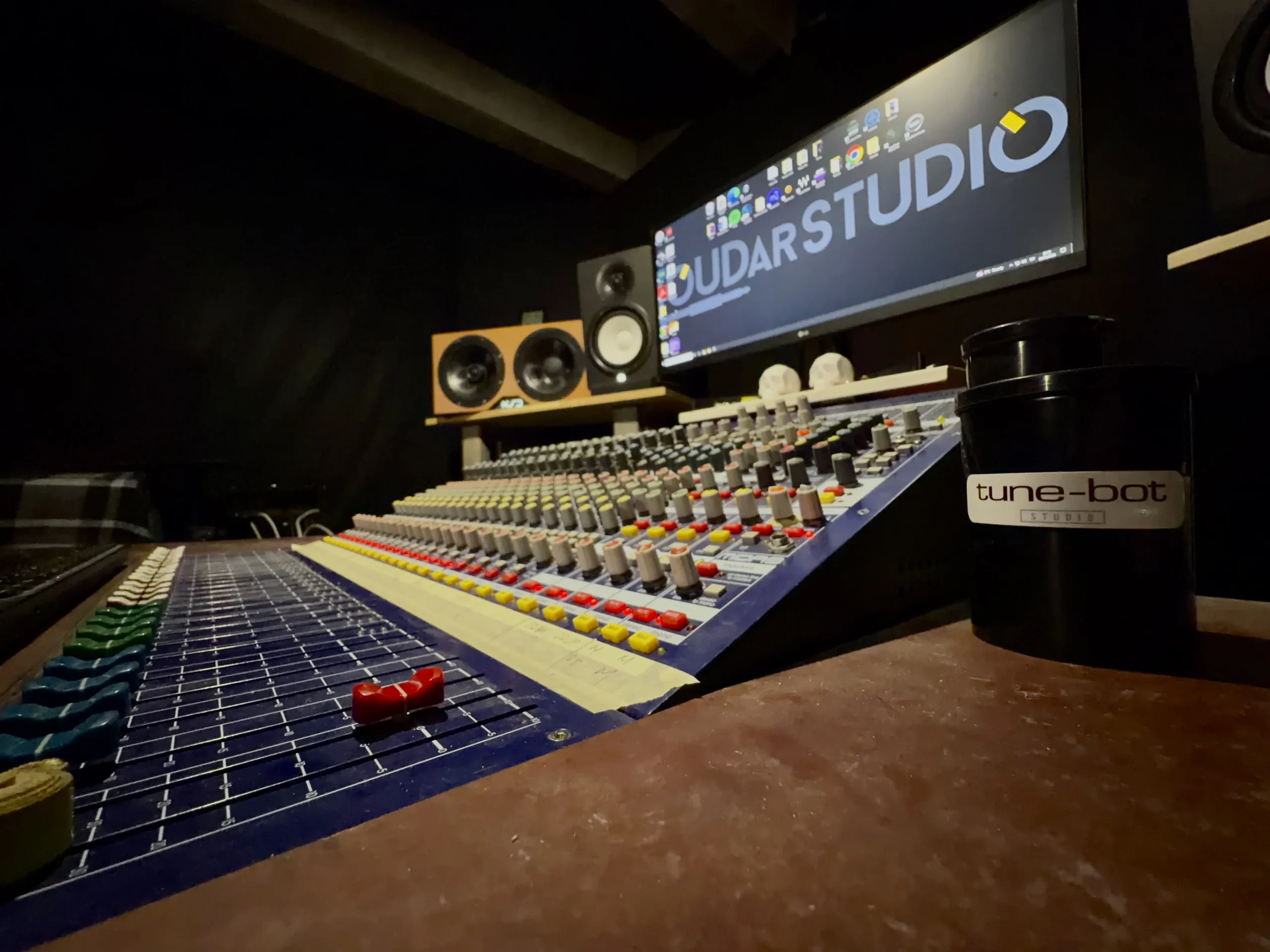 MixingDesk